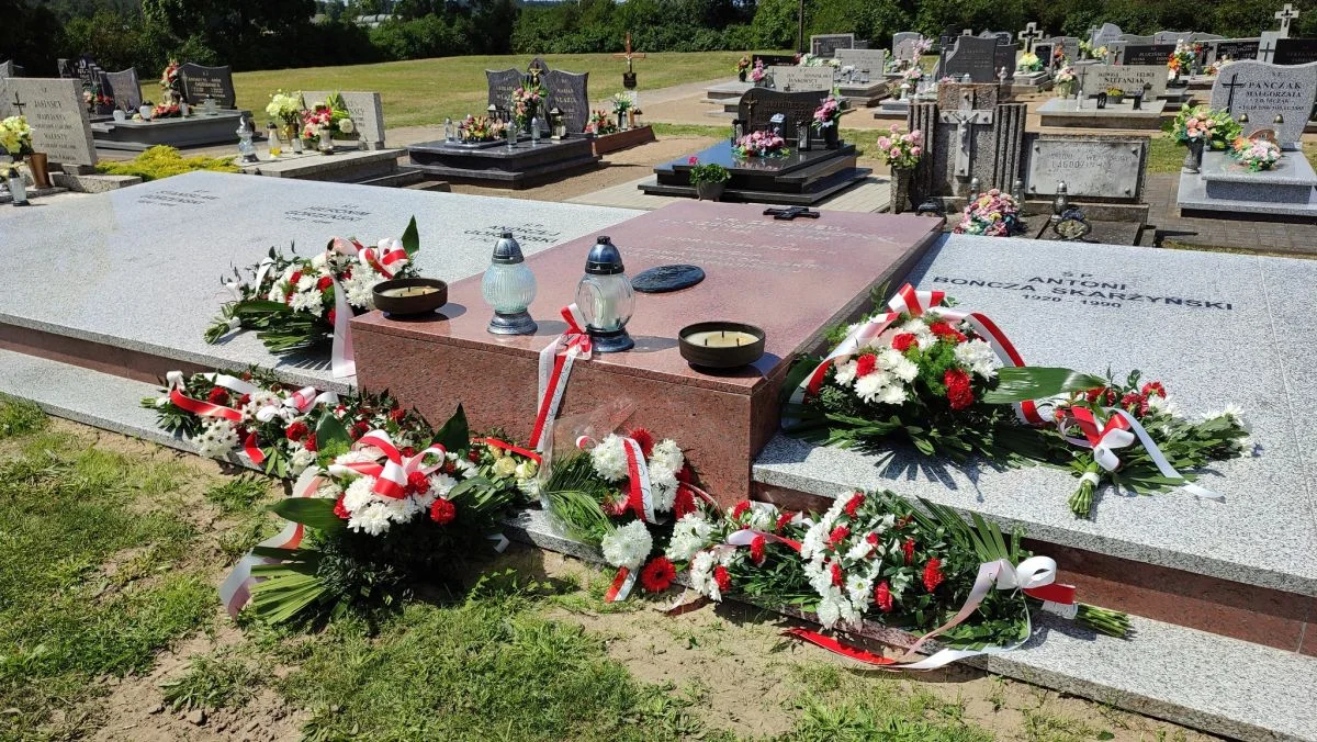 W Lgowie modlili się przy odnowionej kwaterze grobowej rodziny Gorzeńskich i Skarżyńskich