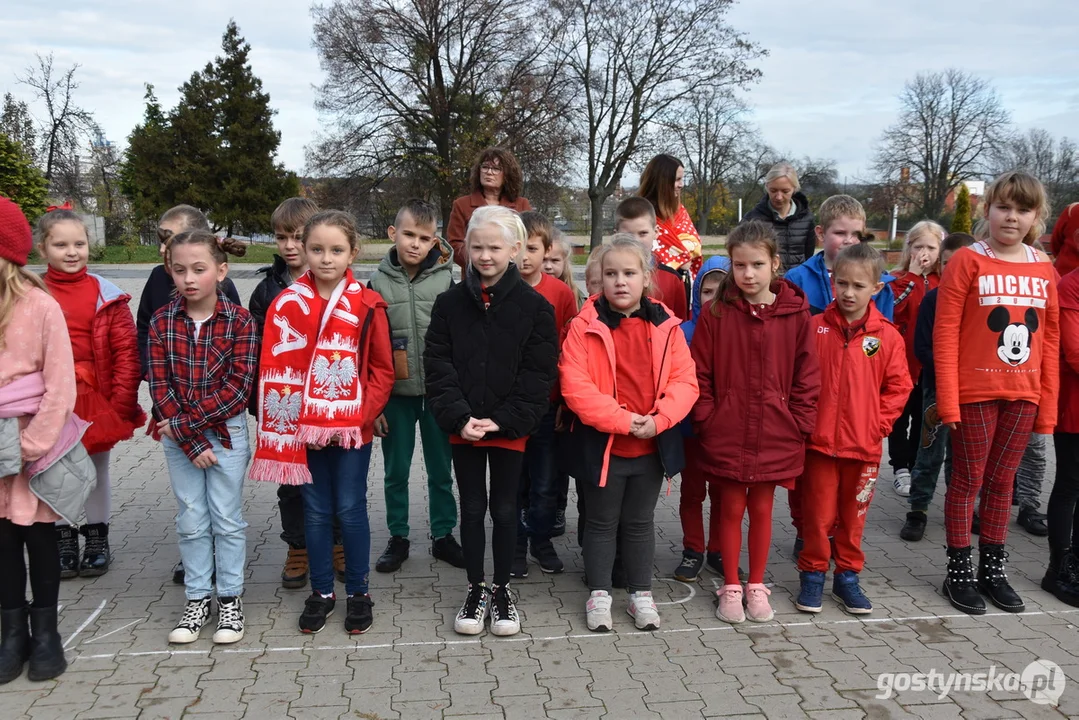 Akcja "Szkoła do hymnu" w Szkole Podstawowej nr 3 w Gostyniu