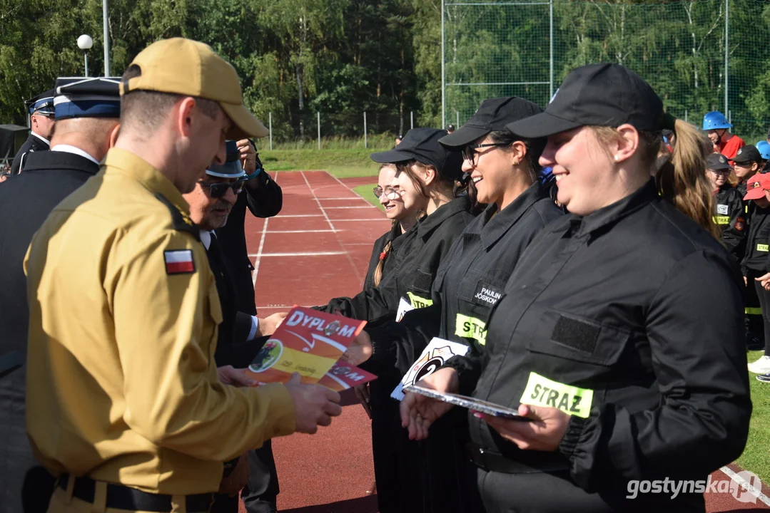 Gminne zawody sportowo-pożarnicze w Piaskach 2024