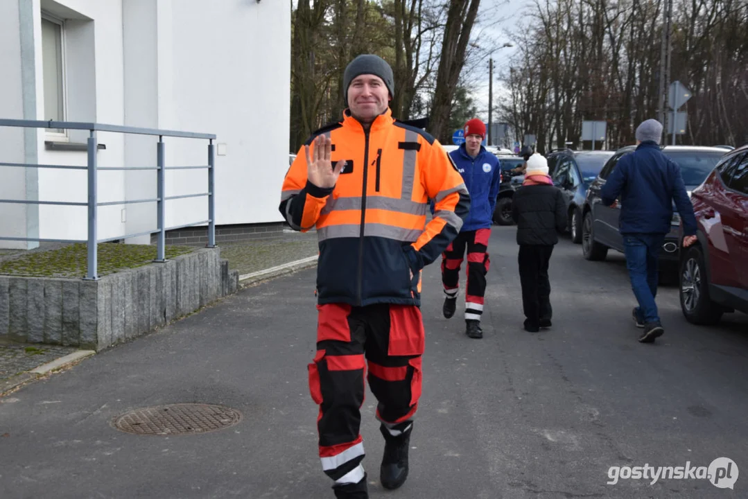 32. Finał WOŚP Gostyń - światełka do nieba w sobotę wypuścili Nieprzemakalni Gostyń