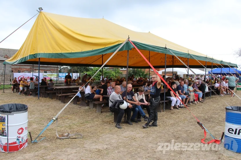 Zlot starych ciągników  wKucharach