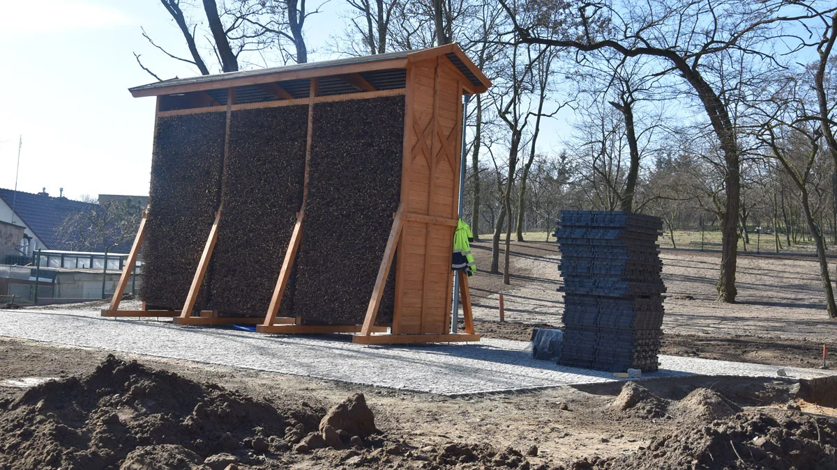 Tężnia w parku miejskim w Gostyniu