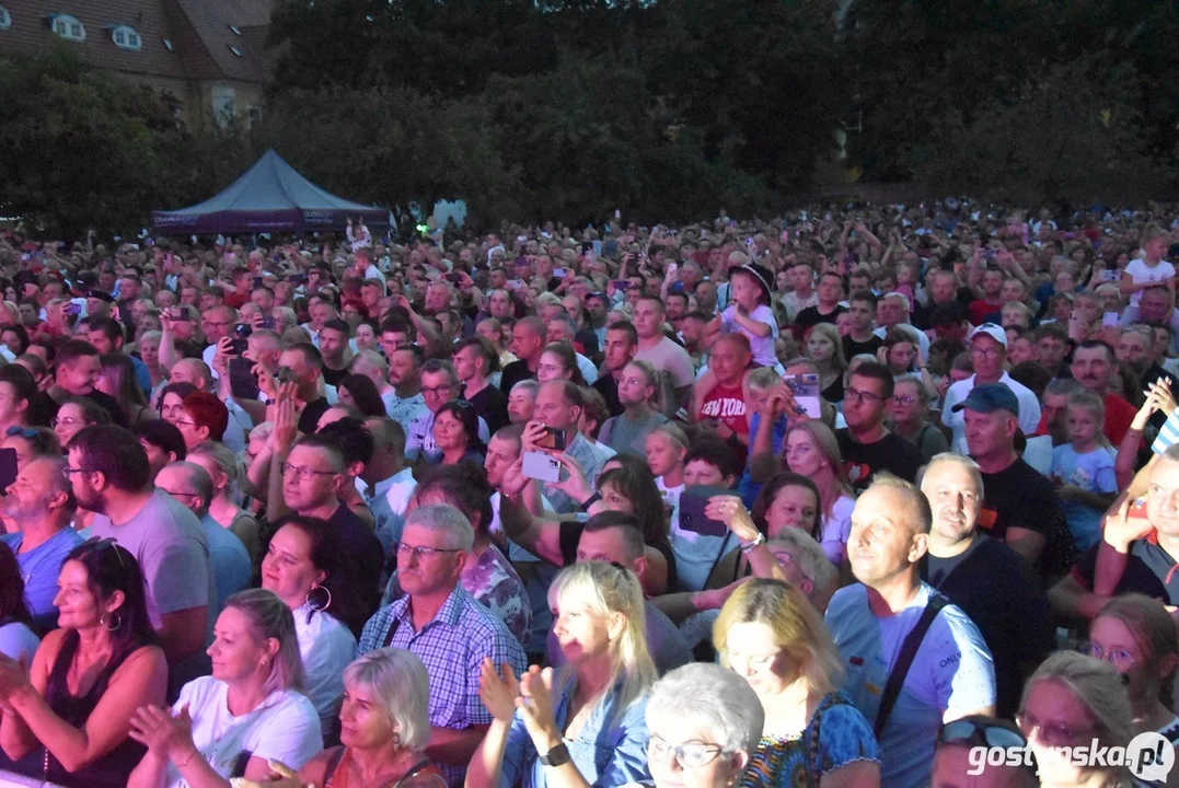 Dożynki powiatowe 2024 na Świętej Górze - koncert zespołu Baciary