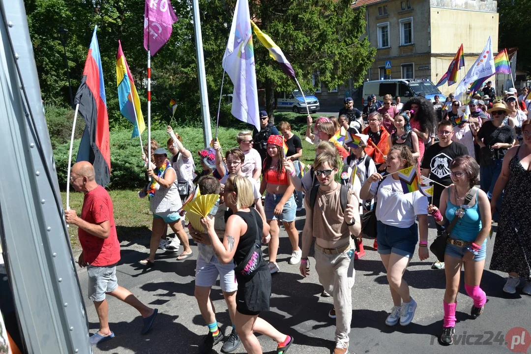 Marsz Równości i kontrmanifestacje w Rawiczu