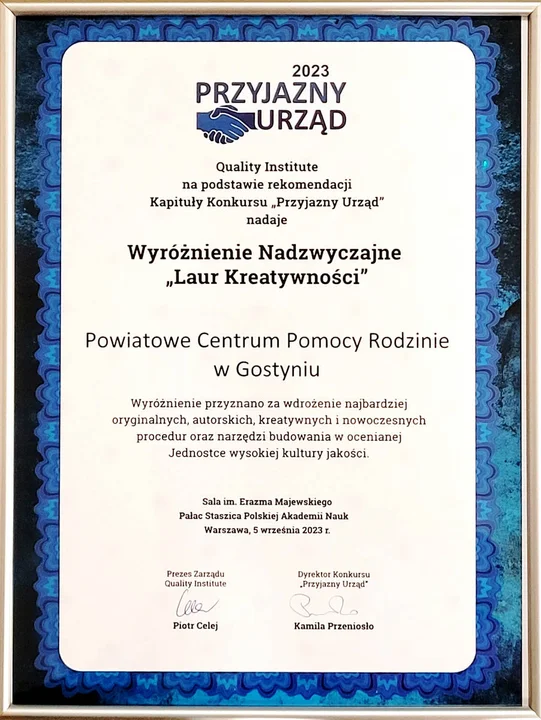 Znak jakości „Przyjazny Urząd” i Wyróżnienie Nadzwyczajne „Laur Kreatywności” dla PCPR w Gostyniu