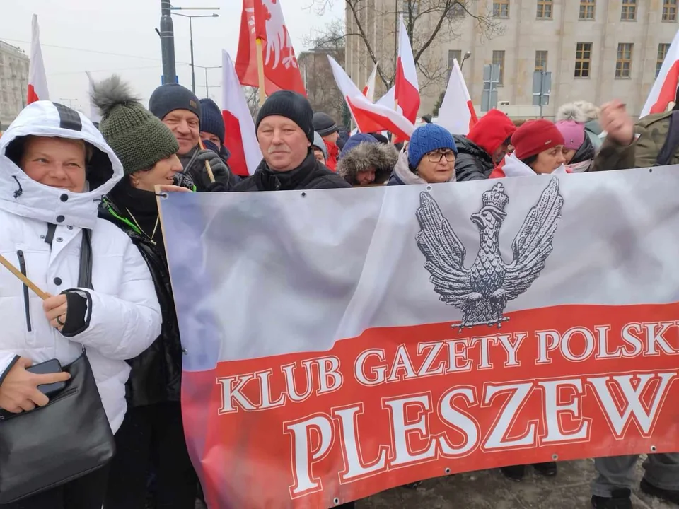 Pleszewianie na "Marszu Wolnych Polaków" w Warszawie