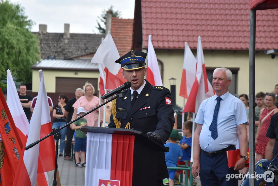 Przekazanie wozu strażackiego dla jednostki OSP w Pogorzeli