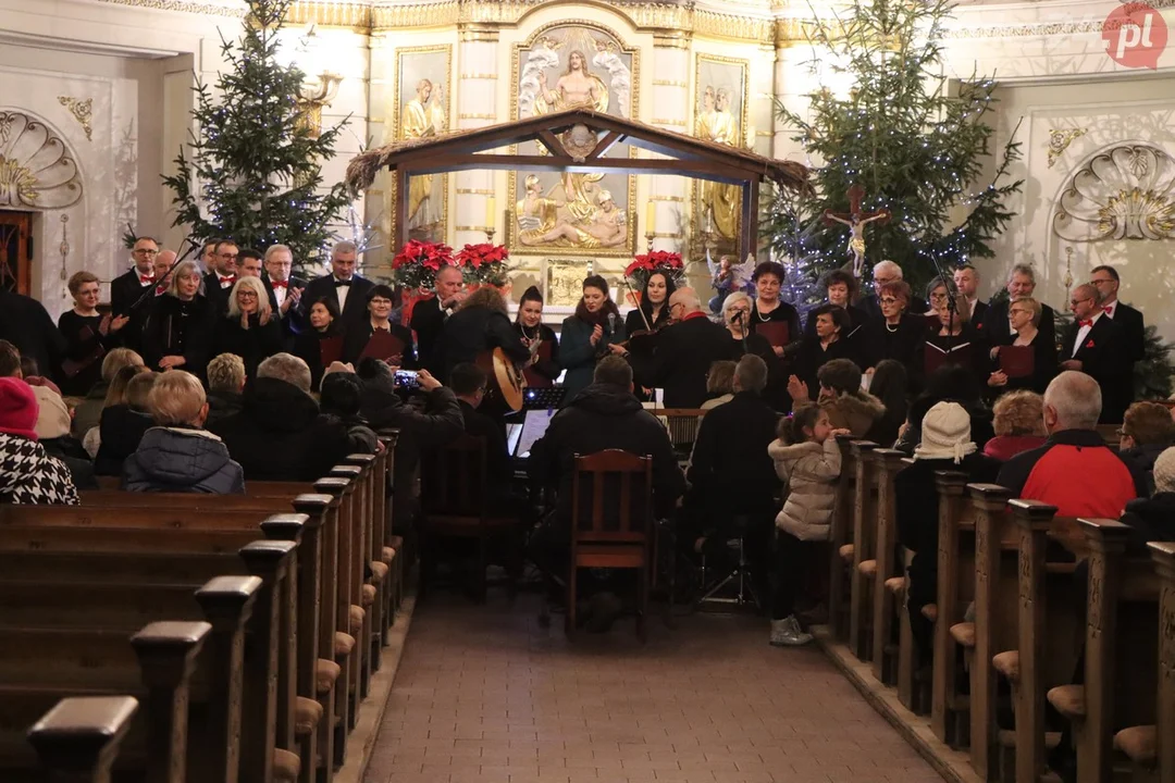 Rawicz. Zagrali i zaśpiewali kolędy i pastorałki dla Tosi