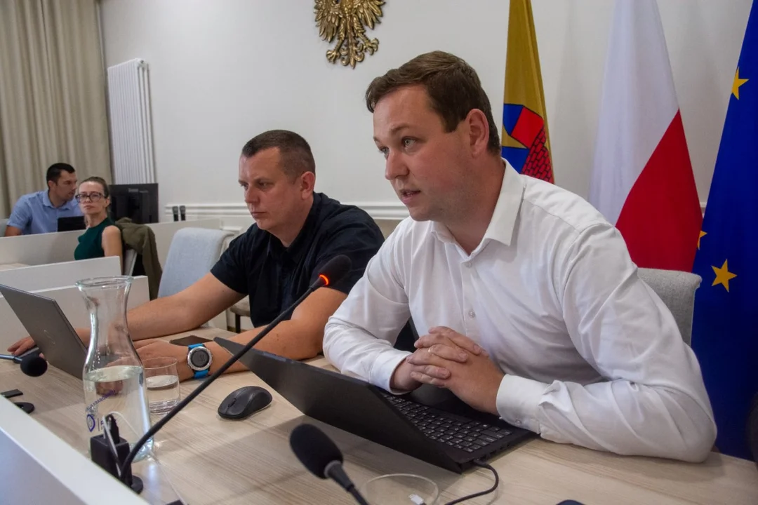 Dyskusja o sytuacji w Schronisku dla Bezdomnych Zwierząt w Radlinie