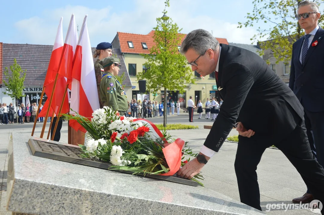 Obchody 234. rocznicy uchwalenia Konstytucji 3 Maja i festyn PRL w Krobi
