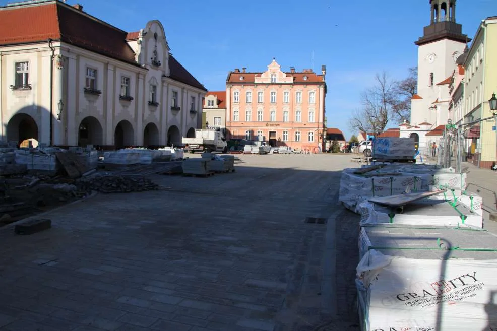 Nasadzenie zieleni w centrum Jarocina