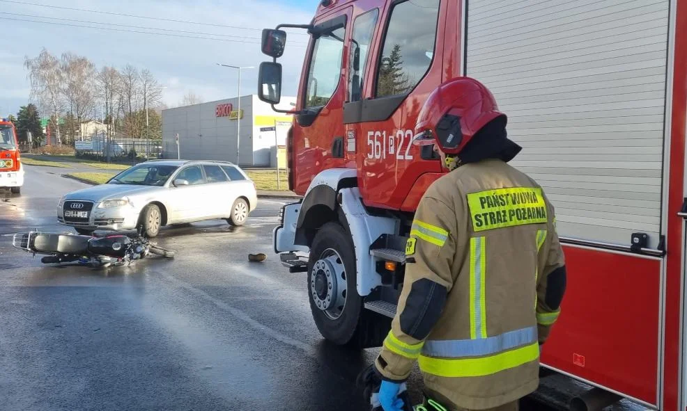 Wypadek z udziałem motocyklisty w Pleszewie