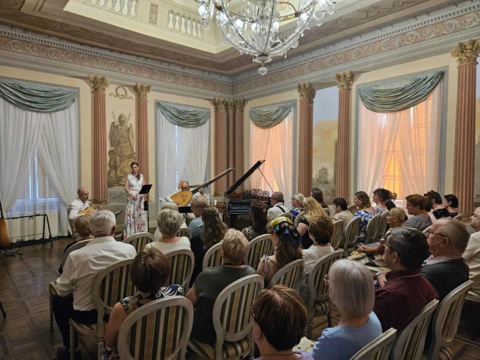 Koncert Ensemble del Passato w Dobrzycy