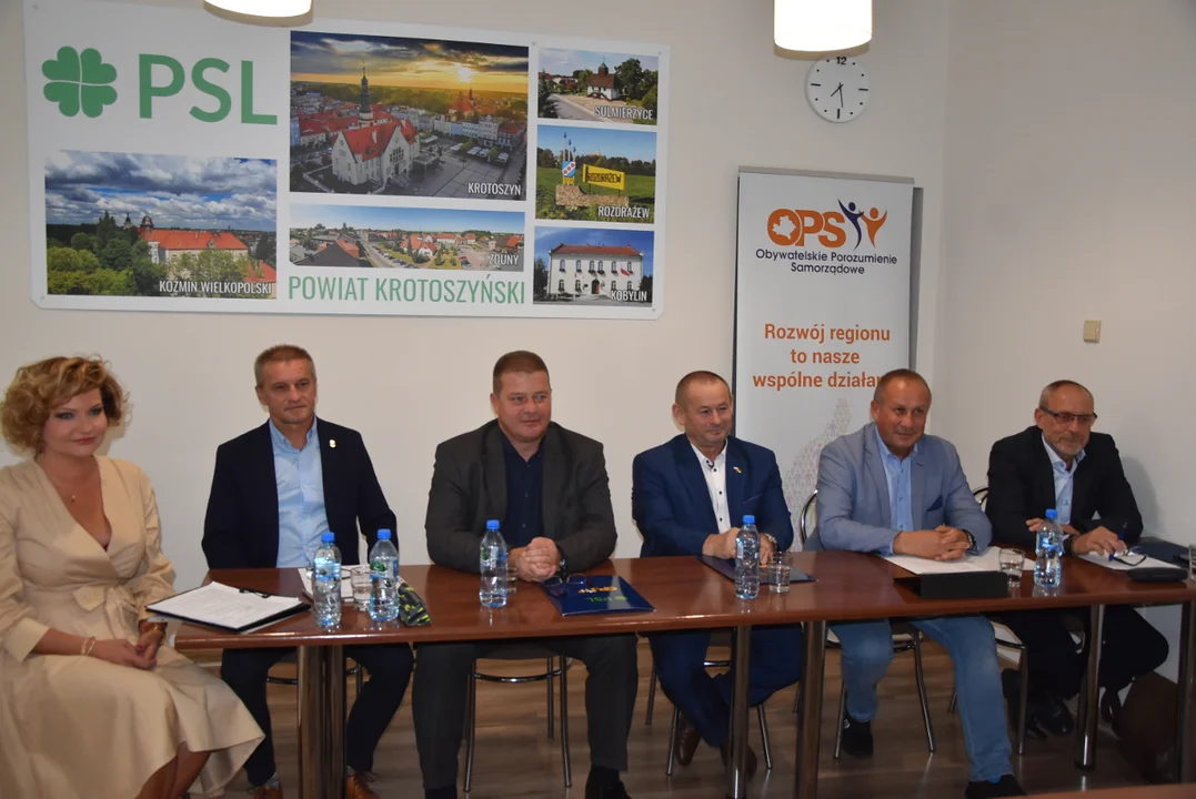Krotoszyn. Konferencja prasowa PSL i OPS