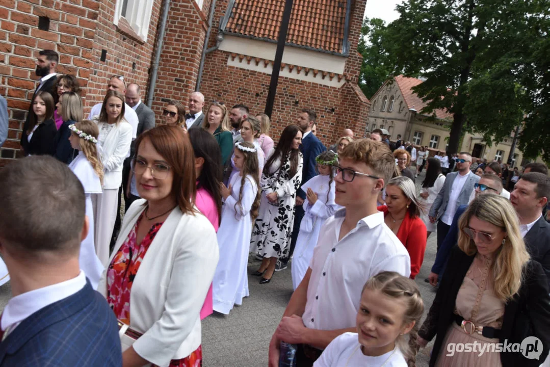 Uroczystość Pierwszej Komunii Świętej w parafii farnej w Gostyniu