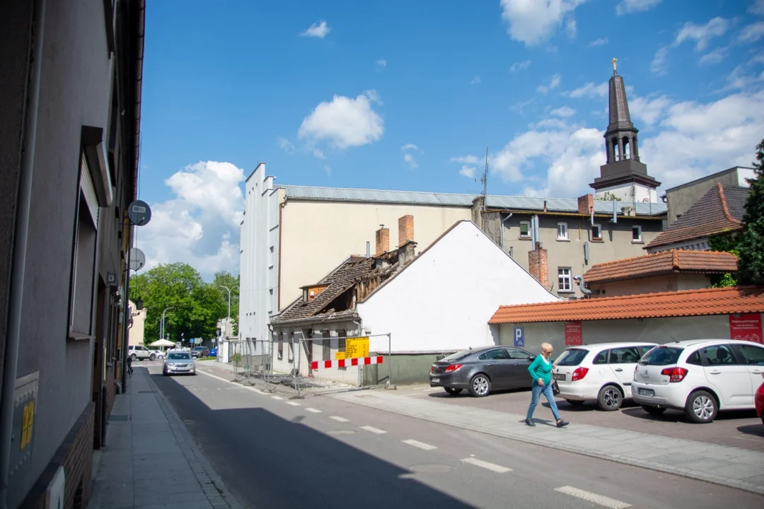Rozbiórka domu przy ul. Kilińskiego w Jarocinie