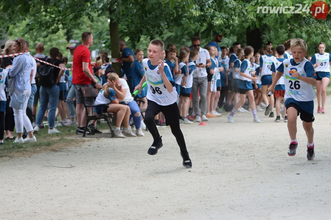 Sztafety szkolne w ramach 24h Rawickiego Festiwalu Sportu