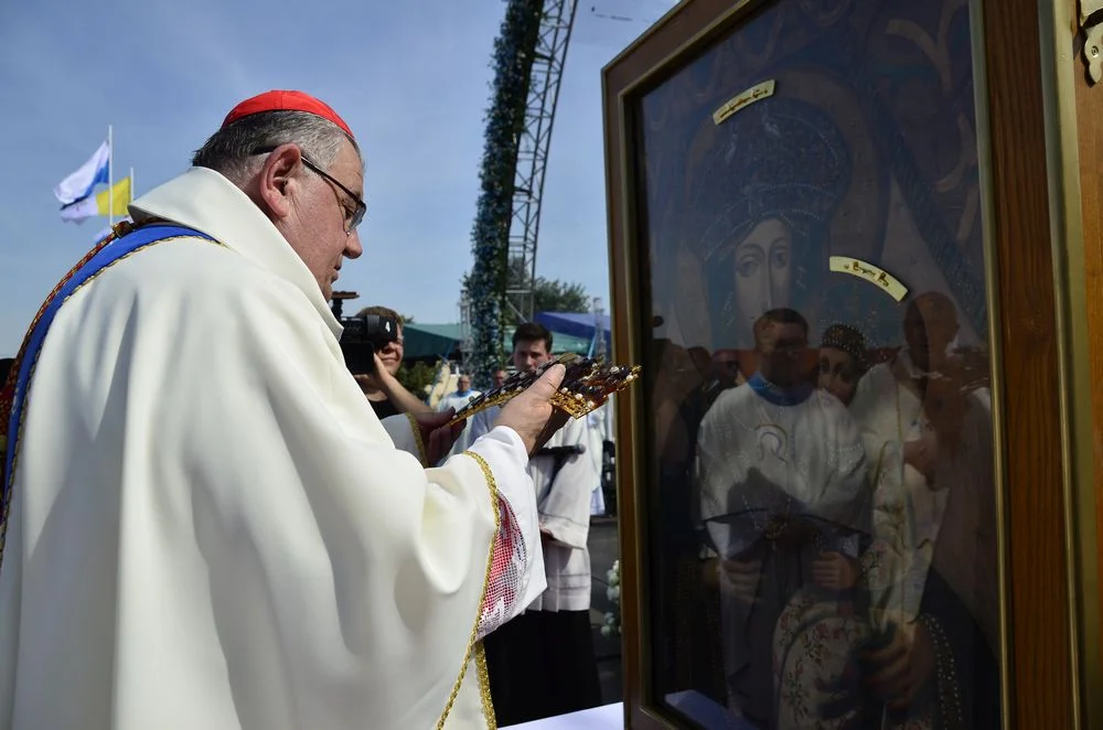 Smolice. Koronacja wizerunku Matki Bożej Uzdrowienia Chorych