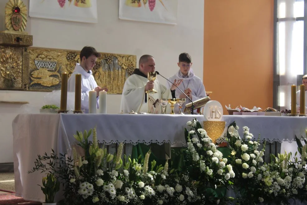 Pierwsza Komunia Święta w parafii św. Antoniego Padewskiego w Jarocinie