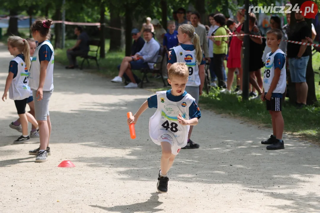 Sztafety szkolne w ramach 24h Rawickiego Festiwalu Sportu