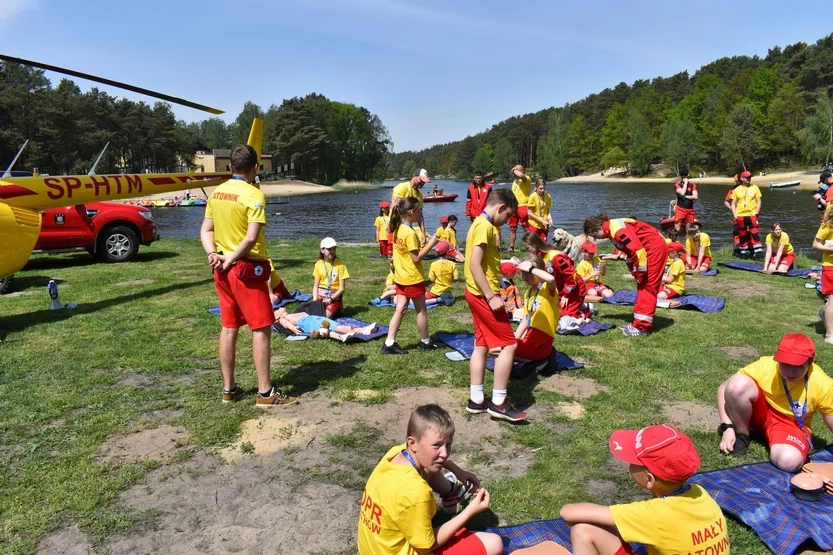 WOPR Gołuchów i OSP Chocz na pikniku służb ratowniczych w Kobylej Górze