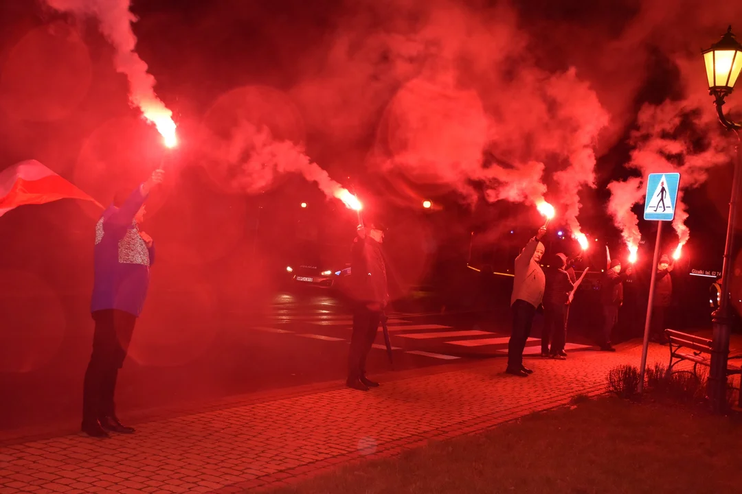 Patriotyczny marsz ulicami Gizałek [ZDJĘCIA] - Zdjęcie główne