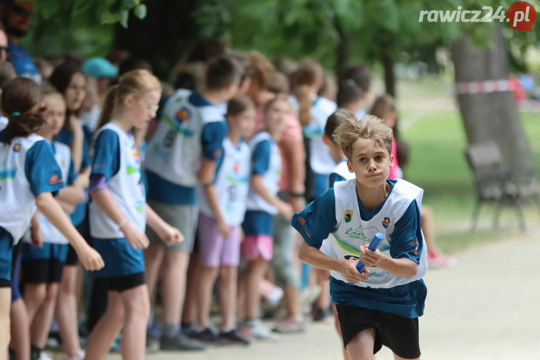 Sztafety szkolne w ramach 24h Rawickiego Festiwalu Sportu