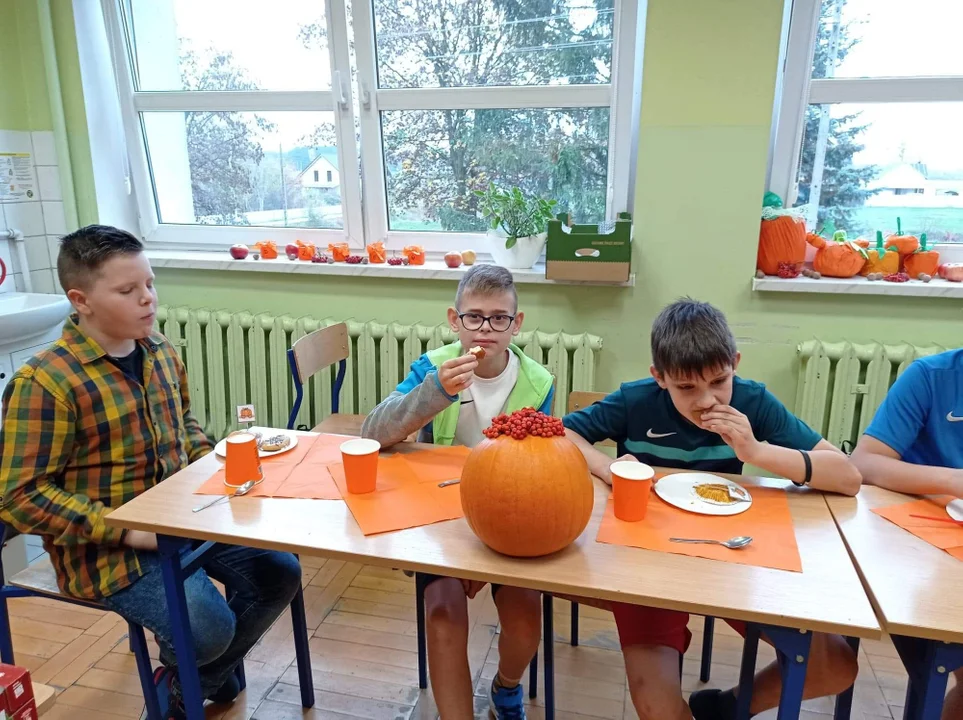 "Czas na dynię" w Szkole Podstawowej w Tomicach