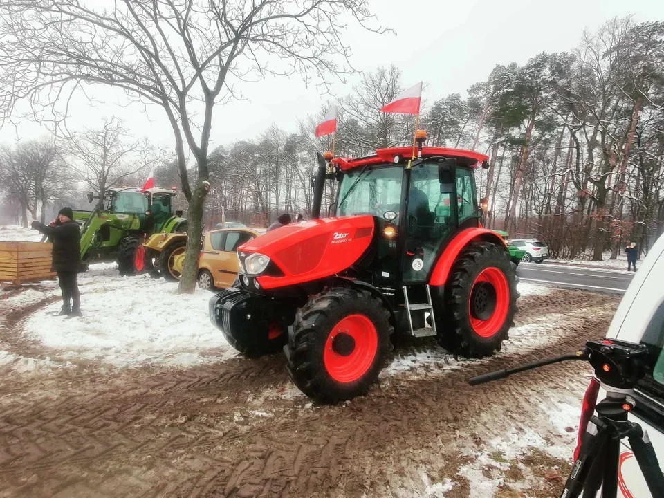 Jarocińscy rolnicy jadą na blokadę drogi do Gołuchowa