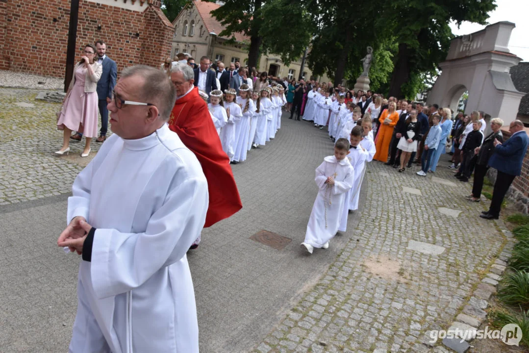 Uroczystość Pierwszej Komunii Świętej w parafii farnej w Gostyniu