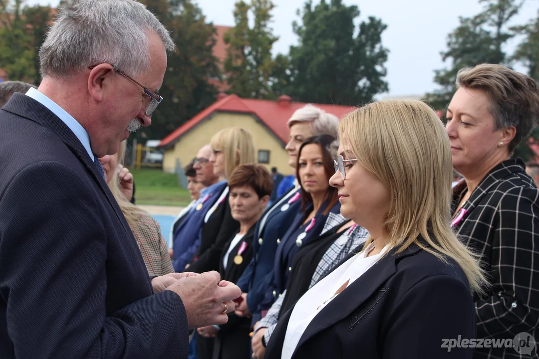 Pracownicy Centrum OHP w Pleszewie zostali odznaczeni przez prezydenta [ZDJĘCIA] - Zdjęcie główne