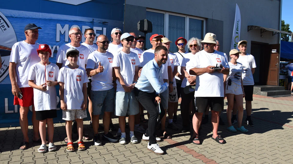 Otwarto Mistrzostwa Świata Modeli Pływających Naviga w Kromolicach