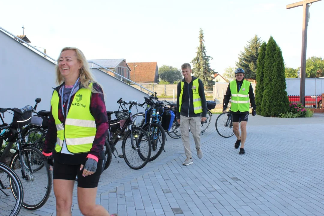 60 osób pielgrzymuje z Jarocina na Jasną Górę rowerami