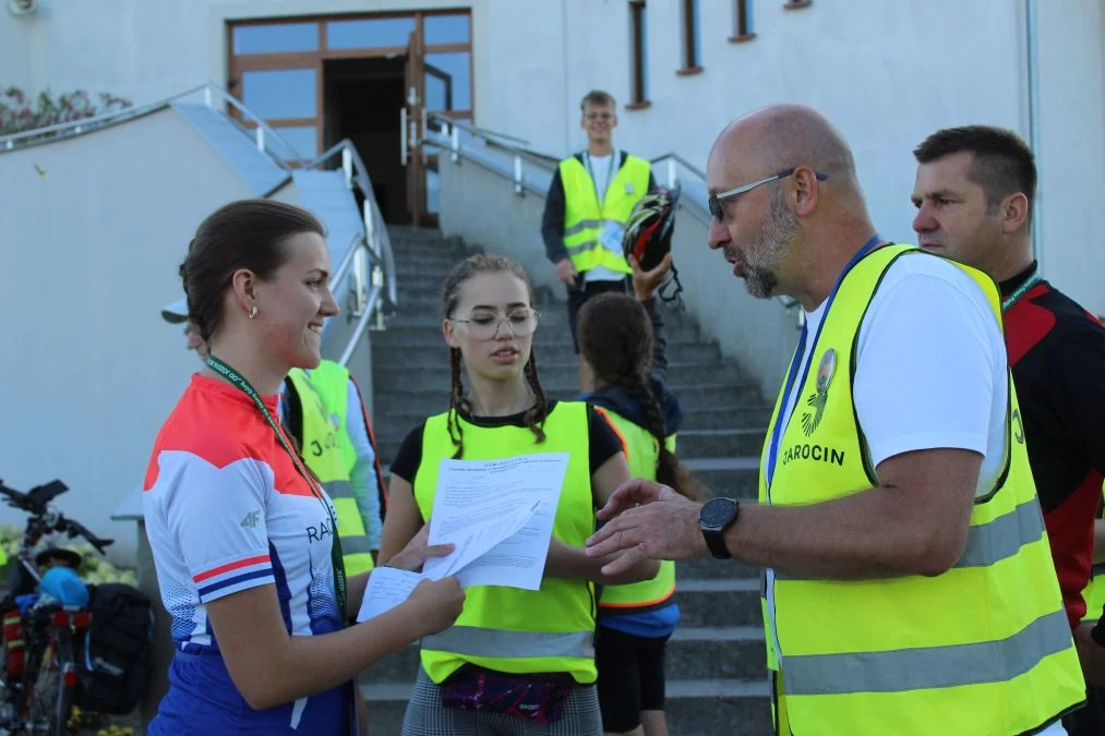 Rowerzyści z Jarocina wyruszyli w drogę na Jasną Górę