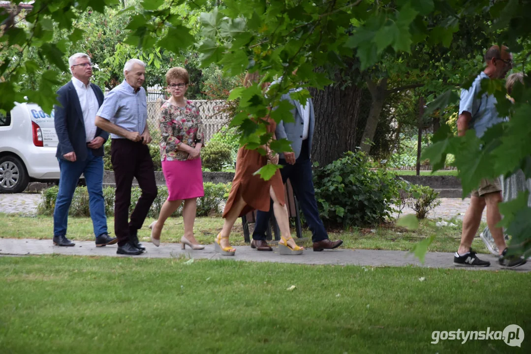 Odsłonięcie szyldu parku im. Adama Mickiewicza w Borku Wlkp.