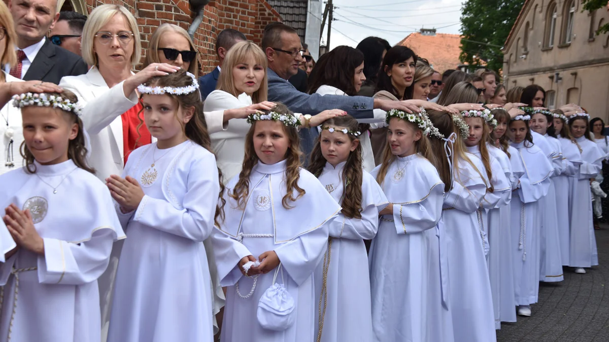 Uroczystość Pierwszej Komunii Świętej w parafii farnej w Gostyniu