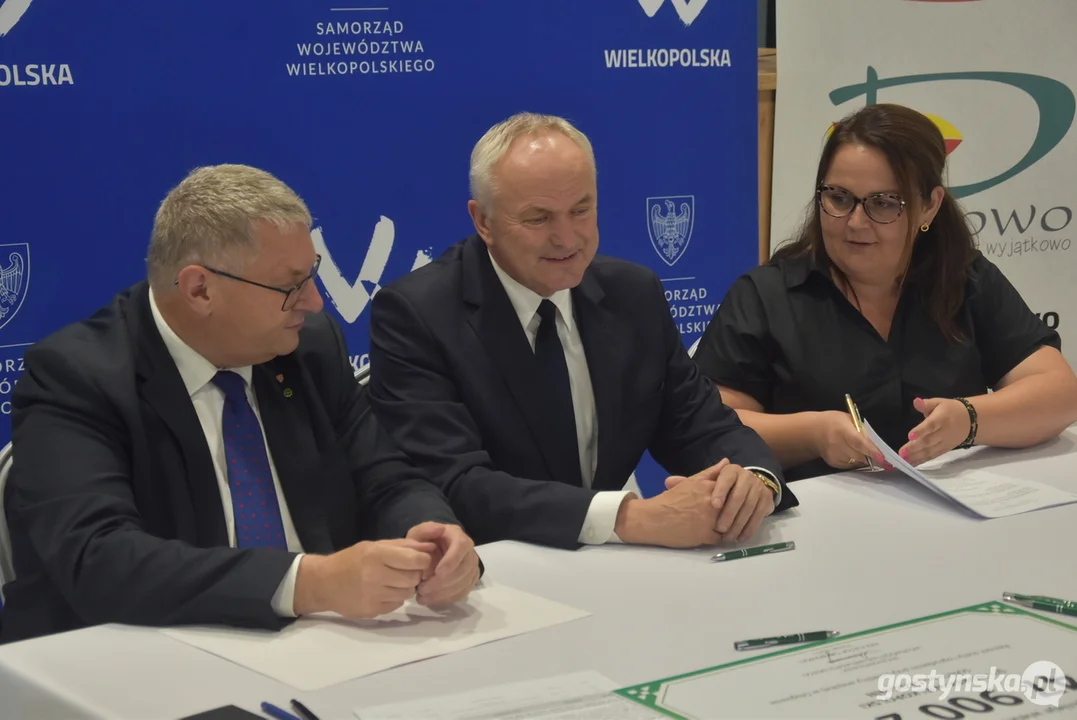 Wręczenie dofinansowań w ramach XV edycji konkursu "Pięknieje wielkopolska wieś" w Pępowie