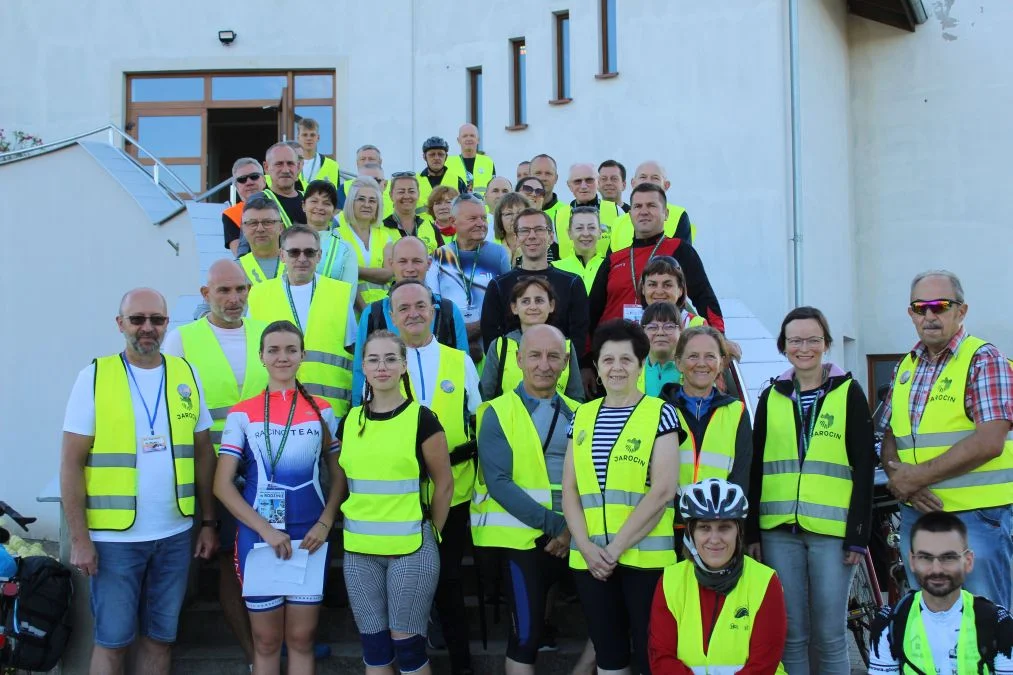 Rowerzyści z Jarocina wyruszyli w drogę na Jasną Górę