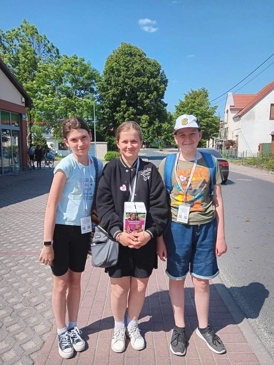 Zbierali pieniądze dla podopiecznych Fundacji Ogród Marzeń. Trwa liczenie pieniędzy