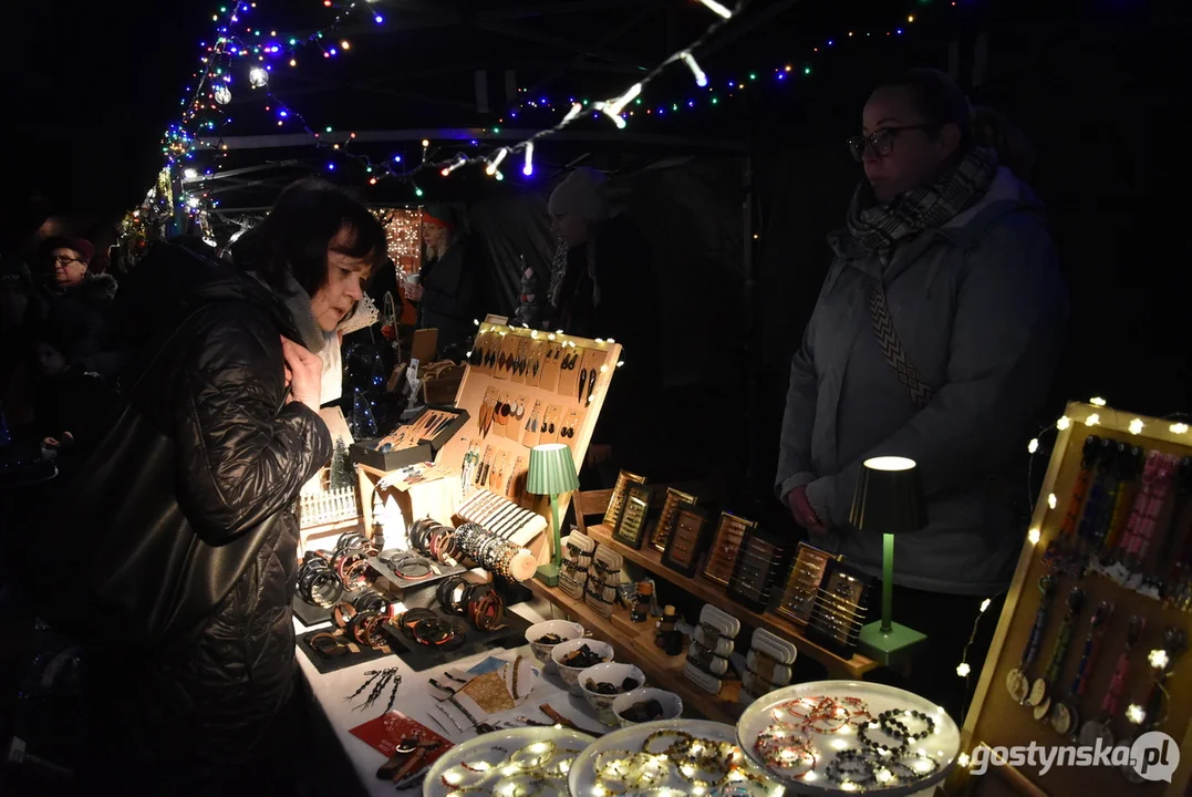 Dzień Świętego Mikołaja i jarmark rękodzielniczy 2025 w Piaskach