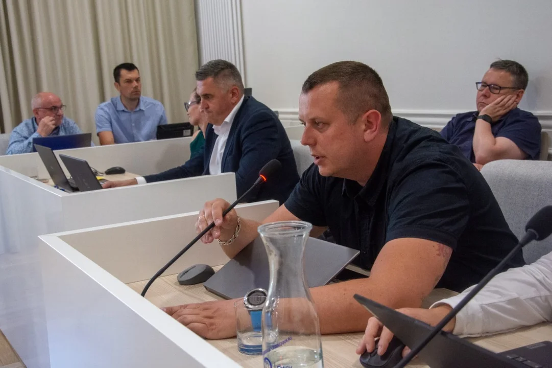 Dyskusja o sytuacji w Schronisku dla Bezdomnych Zwierząt w Radlinie