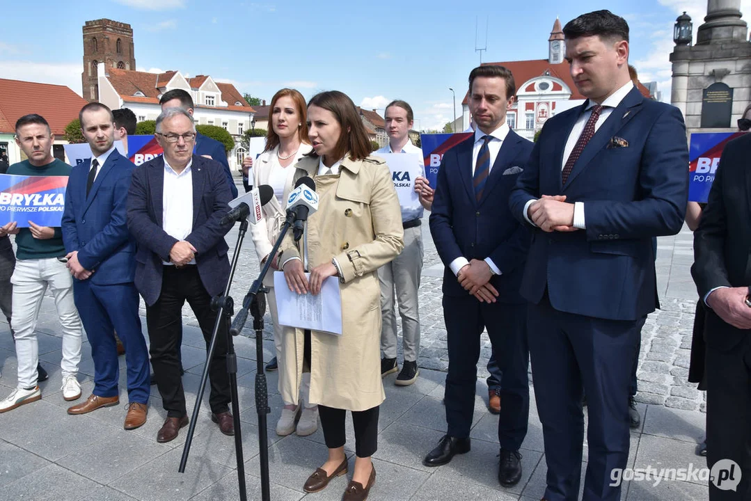 Lider Konfederacji Krzysztof Bosak w Gostyniu spotkał się z mieszkańcami