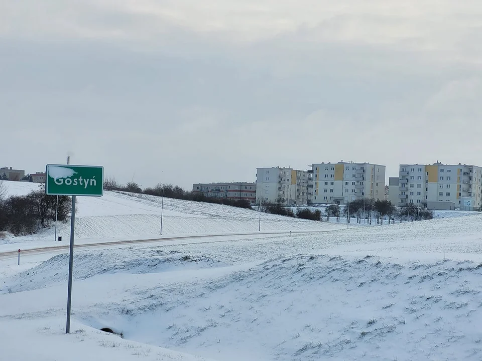 Zima w Gostyniu - zasypane śniegiem miasto