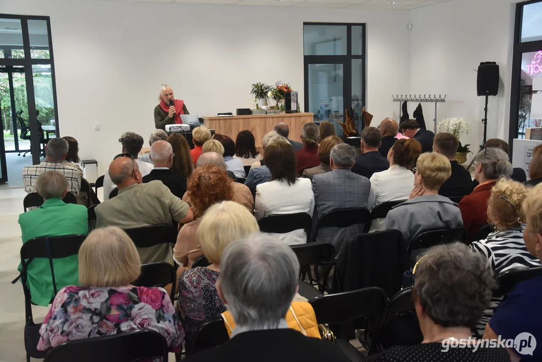 Inauguracja życia kulturalnego w nowej bibliotece publicznej w Pępowie