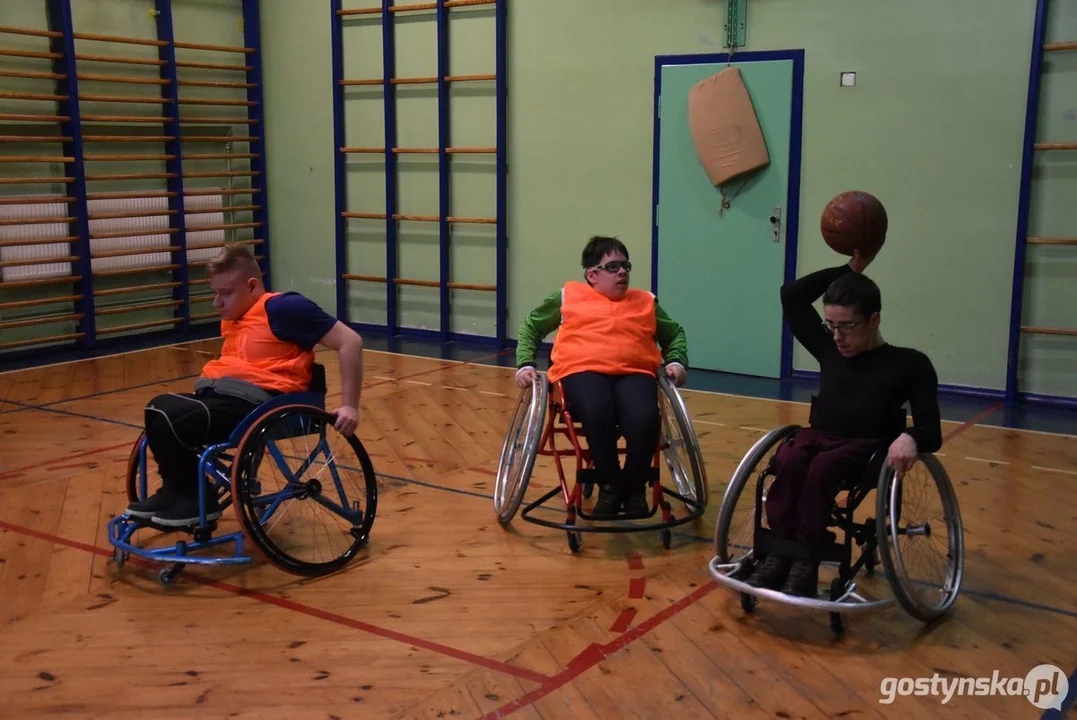 Koszykówka na wózkach w Gostyniu