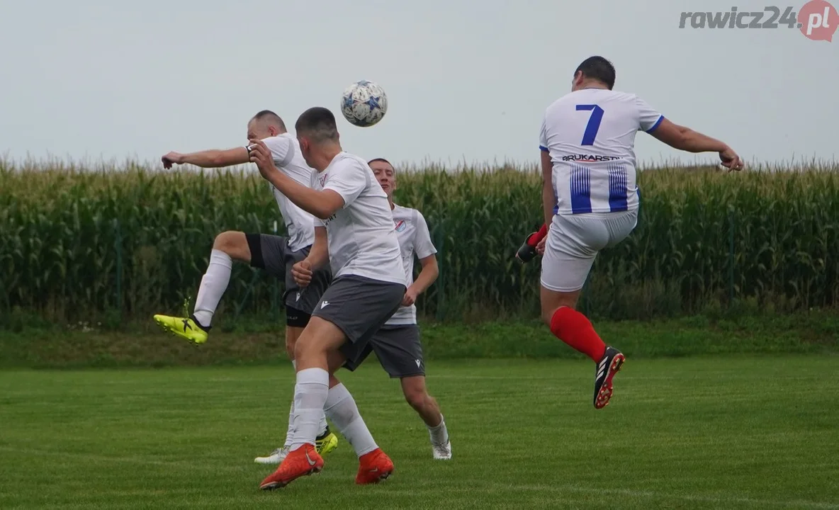 LZS Chojno-Sarnowa - Juna-Trans Stare Oborzyska 2:6