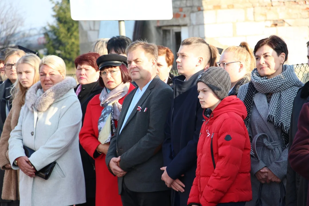 Mural upamiętniający zrzut broni dla Armii Krajowej odsłonięto w Czerminie w ubiegłym roku