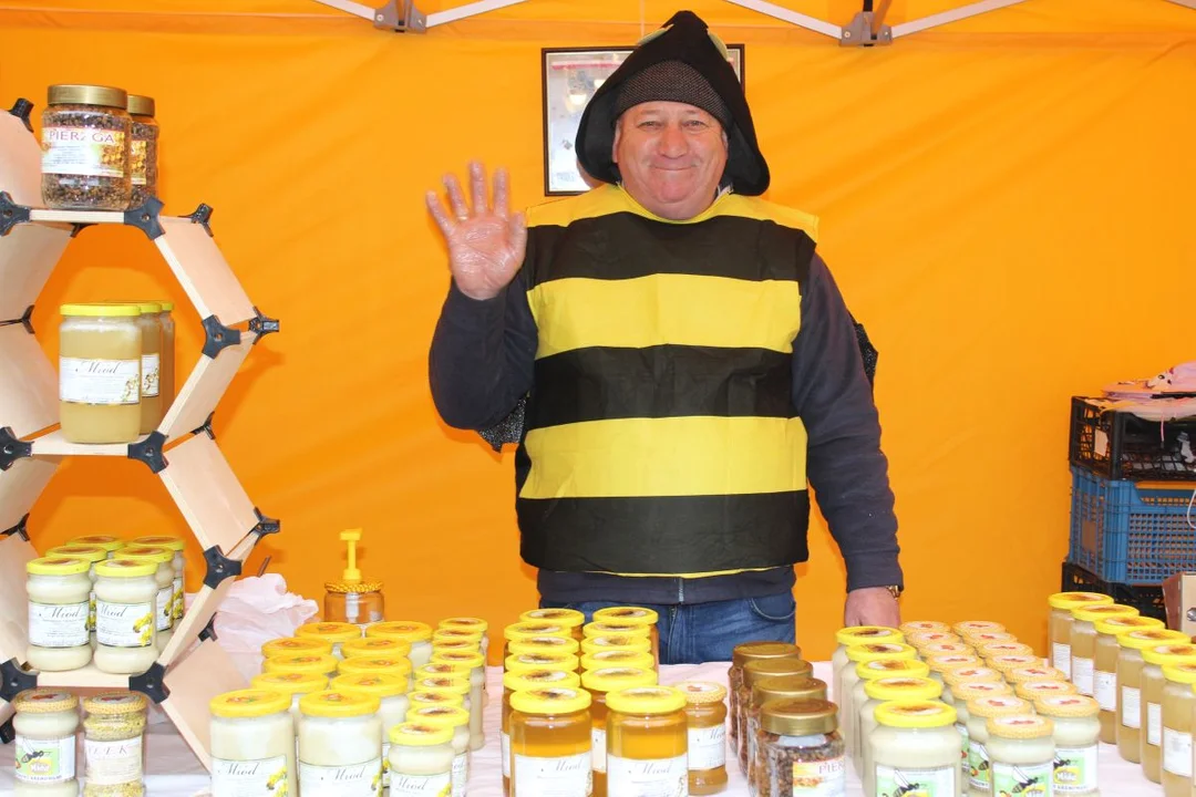 W Jarocinie trwa Jarmark Świąteczny. Zobacz, co można kupić