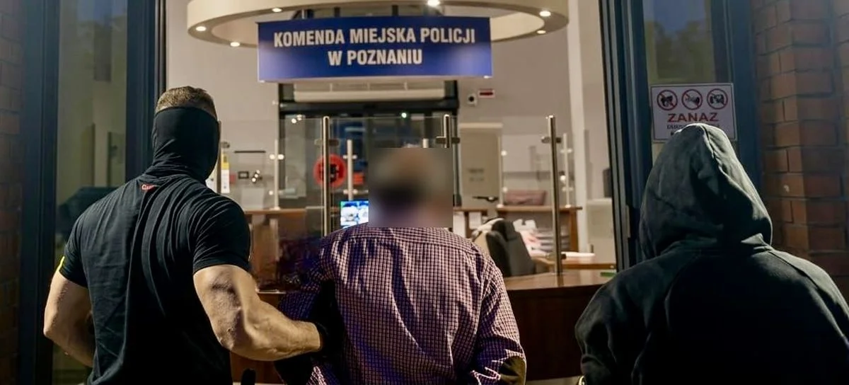 Policjanci z Poznania zatrzymali pod Jarocinem 63-letniego "odbieraka", który odebrał 57 tys. zł od starszych oszukanych mieszkańców Wielkopolski.