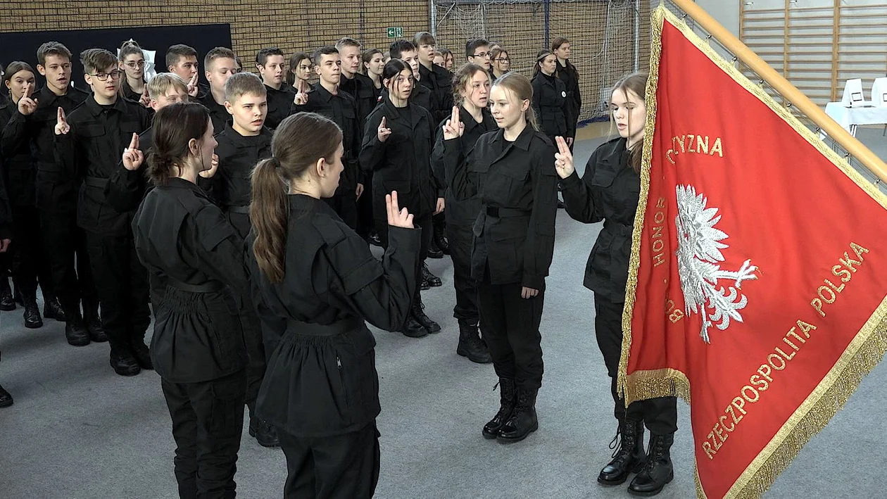 Mundurowi na ślubowanie zaprosili rodziców - Zdjęcie główne